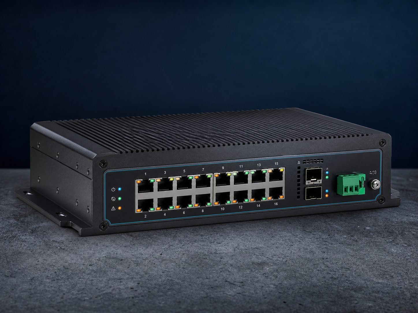 Managed PoE network switch